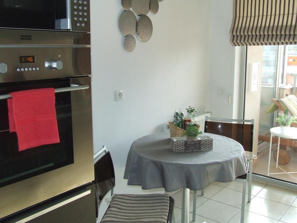 Family Retreat Politehnica Park Leilighet Bucureşti Eksteriør bilde