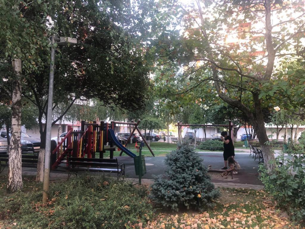 Family Retreat Politehnica Park Leilighet Bucureşti Eksteriør bilde